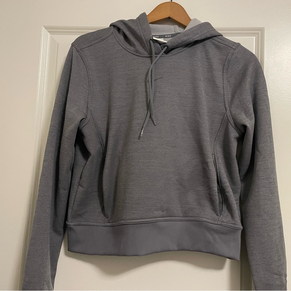 Nike women’s small hoodie brand new
